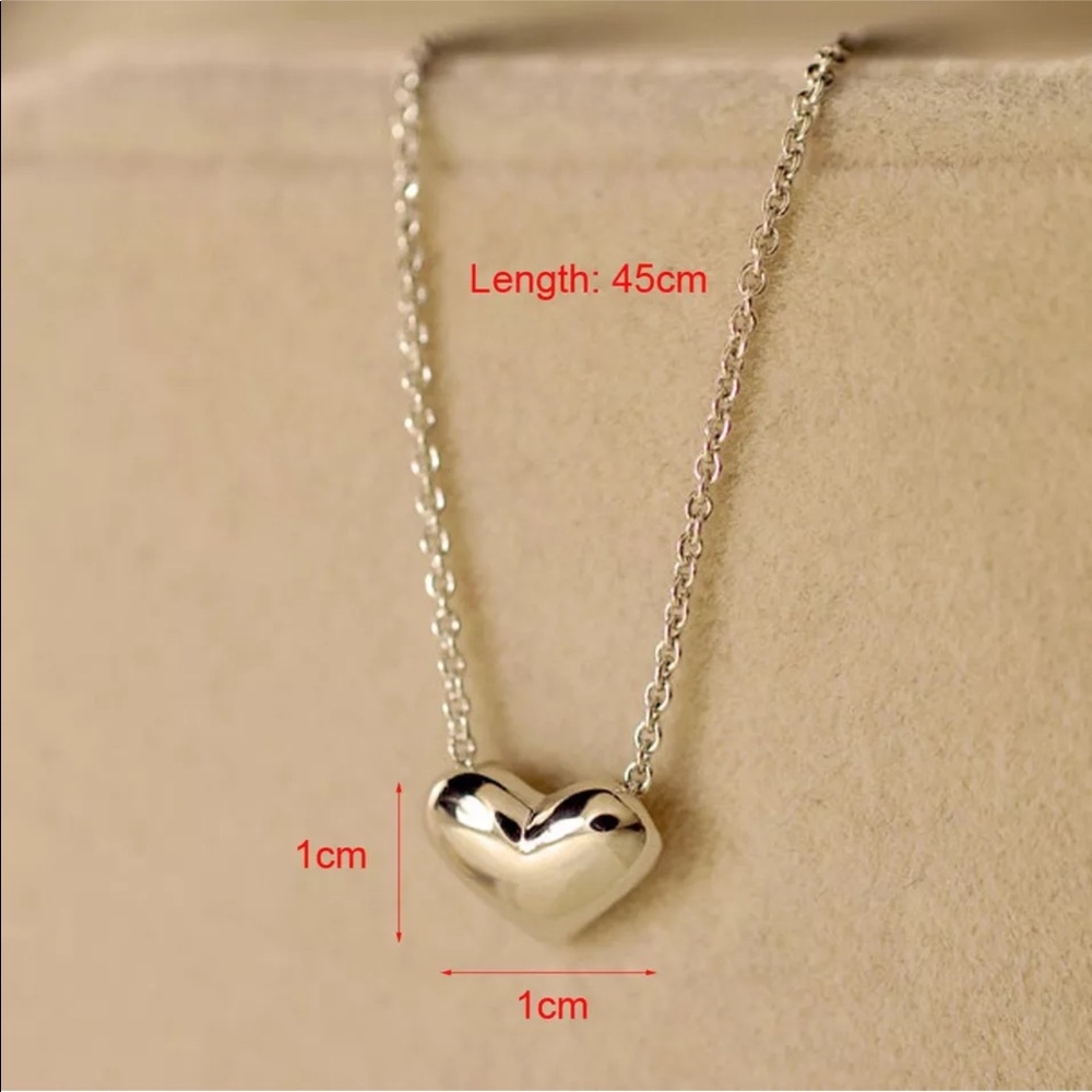 NEW! GOLD HEART SHAPED NECKLACE LOVE - Picture 2 of 2